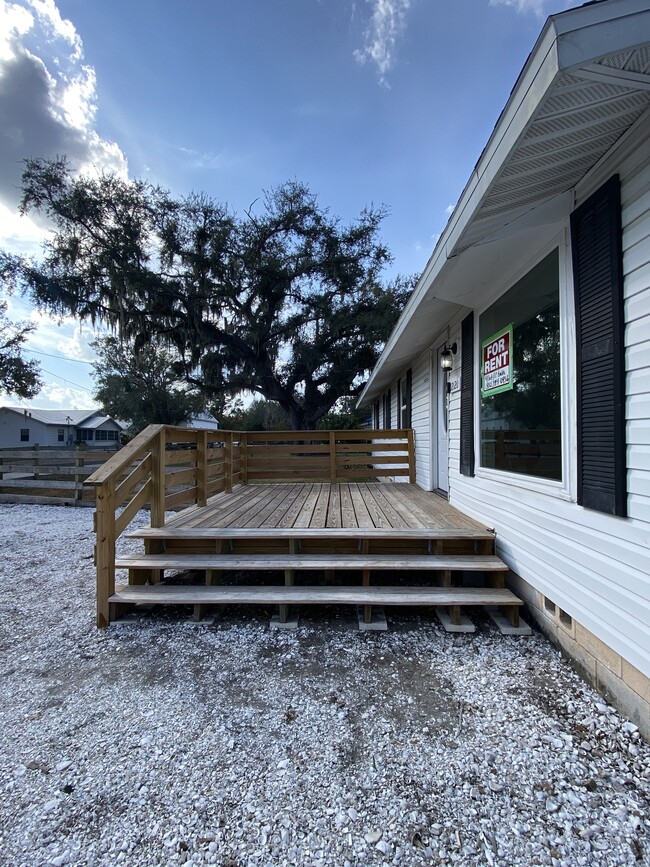 Foto del edificio - 12120 71st St E