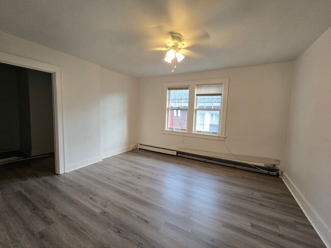 Building Photo - sta6523