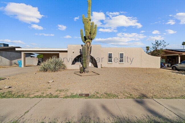 Foto del edificio - 13027 N 28th St