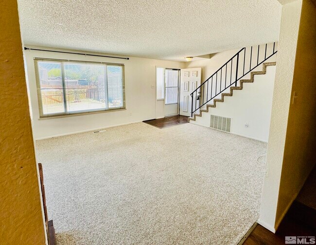 Foto del edificio - 7683 Armin Cir