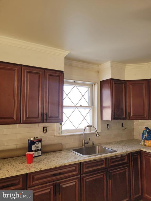 Building Photo - 100 Essenton Dr