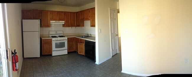 Foto del edificio - 82 Cliffwood Ave W
