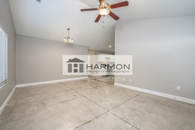 Foto del edificio - 422 Sunflower Dr