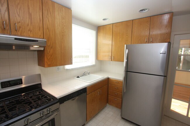 Foto del edificio - 3539-3541 Scott Street (717r)