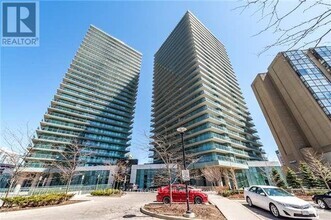 Building Photo - 5500-5500 Yonge St