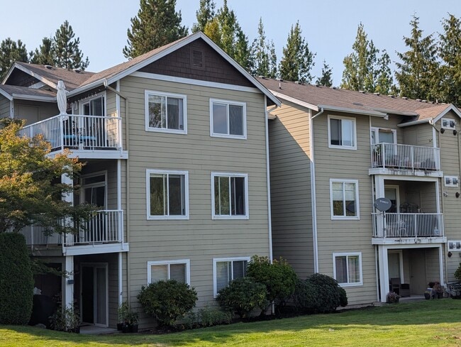 Building Photo - 710 240th Way SE
