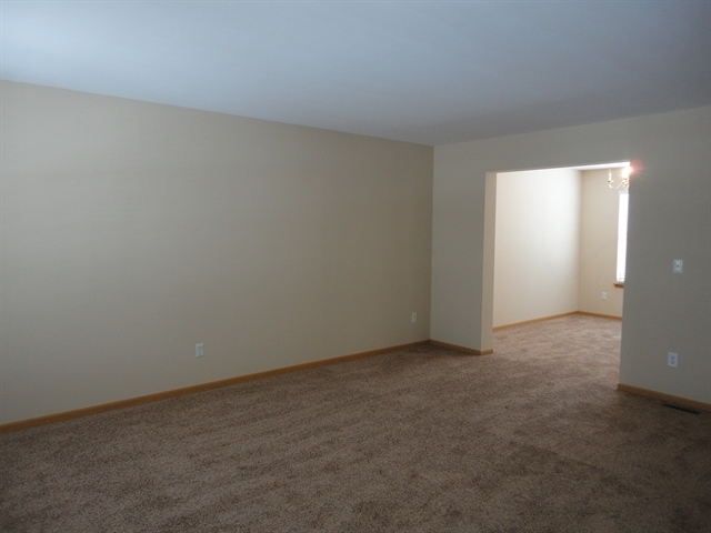 Building Photo - 1482 Sunflower Dr