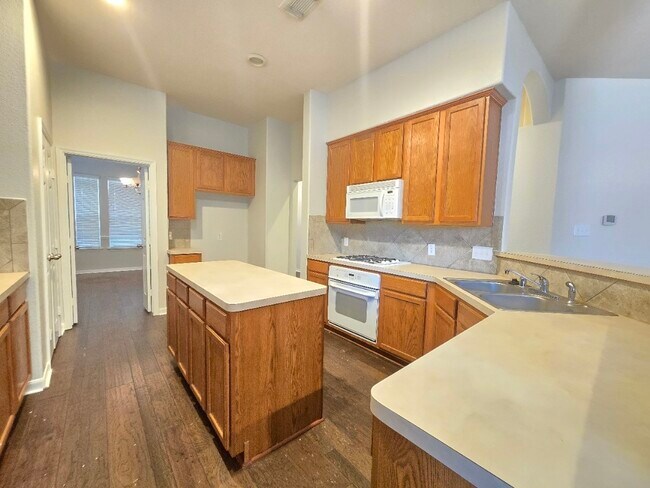 Foto del edificio - 18631 Mosshill Estates Ln