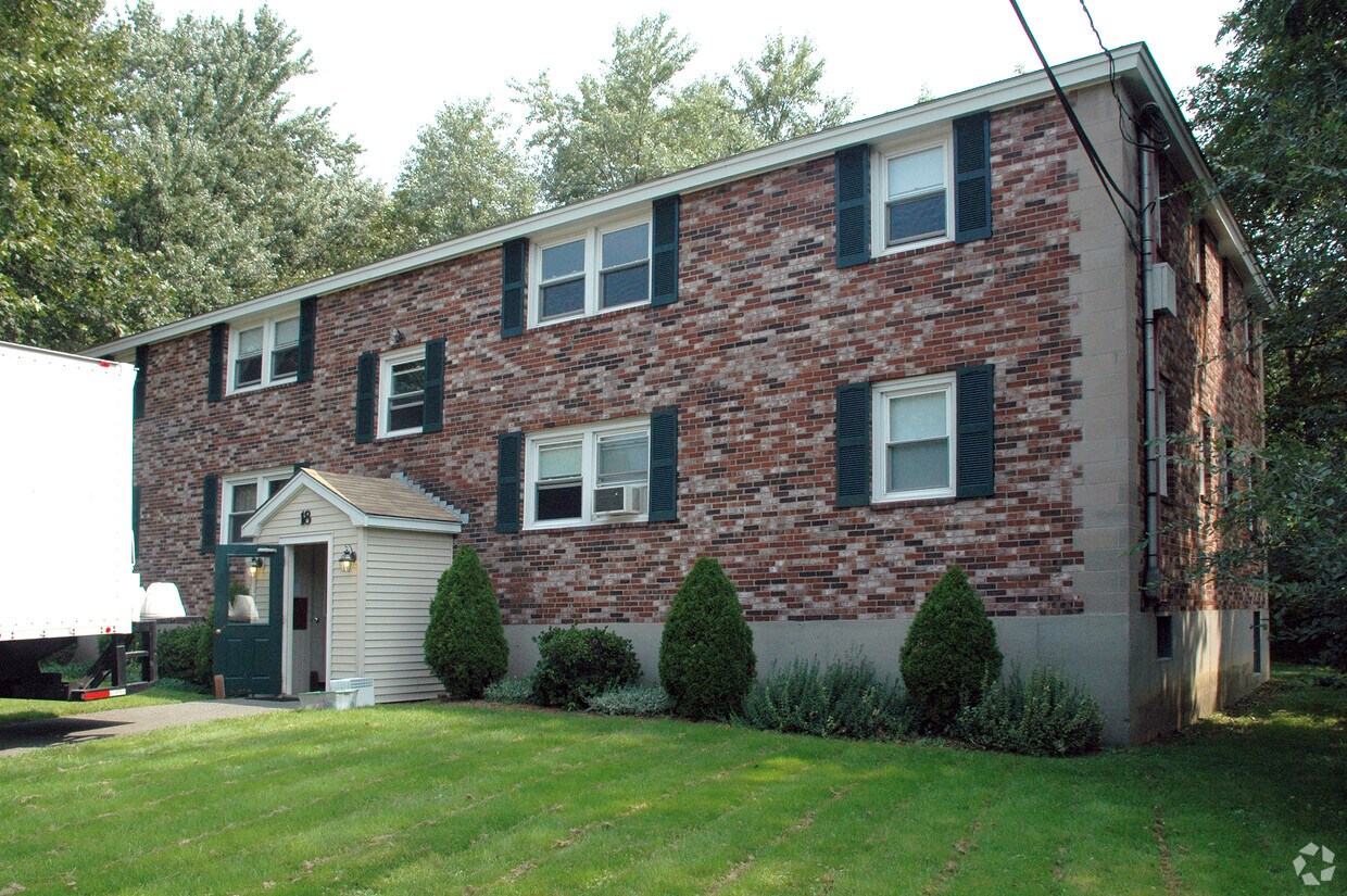 Primary Photo - 18 Perry St
