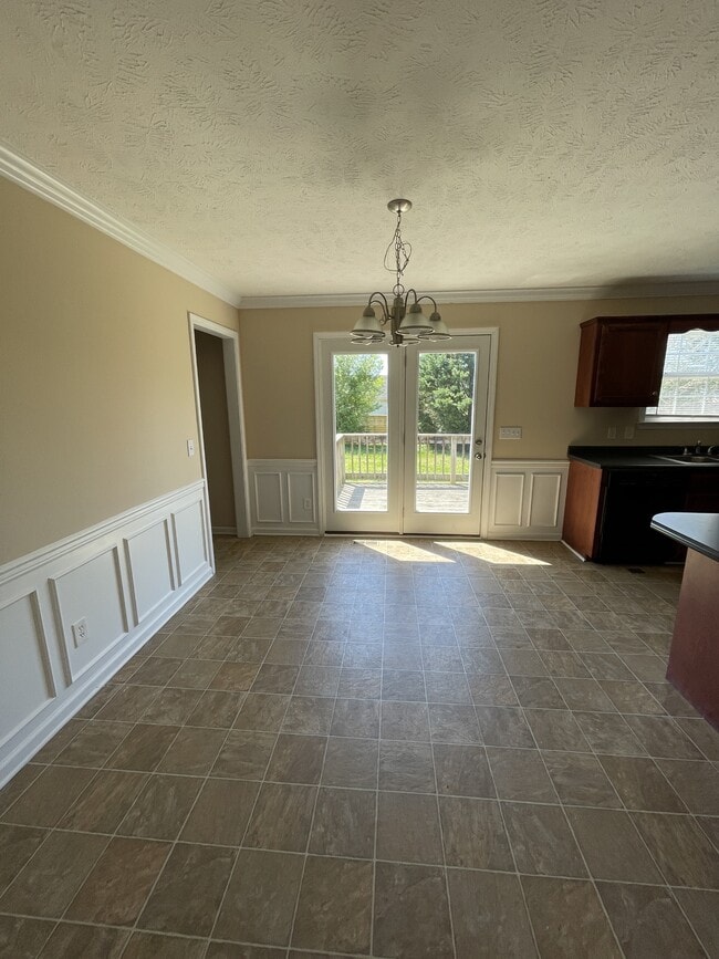 Building Photo - 349 Indian Park Dr