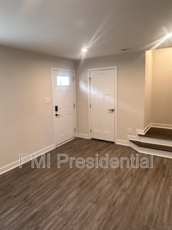 Building Photo - 2025 Tobacco Mill St