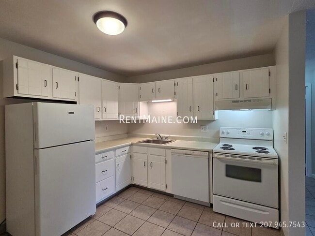 Foto del edificio - 10 Tall Pines Dr