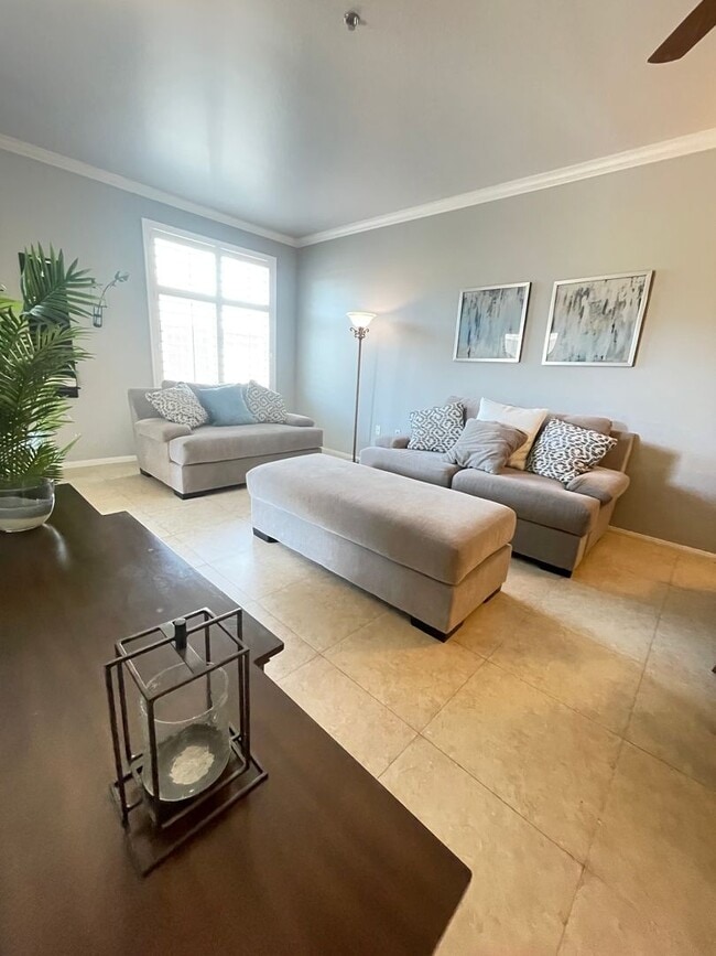 Building Photo - SPACIOUS & Quiet Cortez Hill Gem – Central, Sunny, and Move-In Ready!