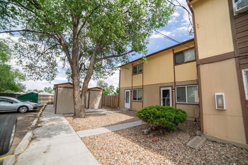Building Photo - 2812 W 66th Pl