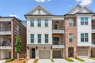 Building Photo - 427 Burton Dr