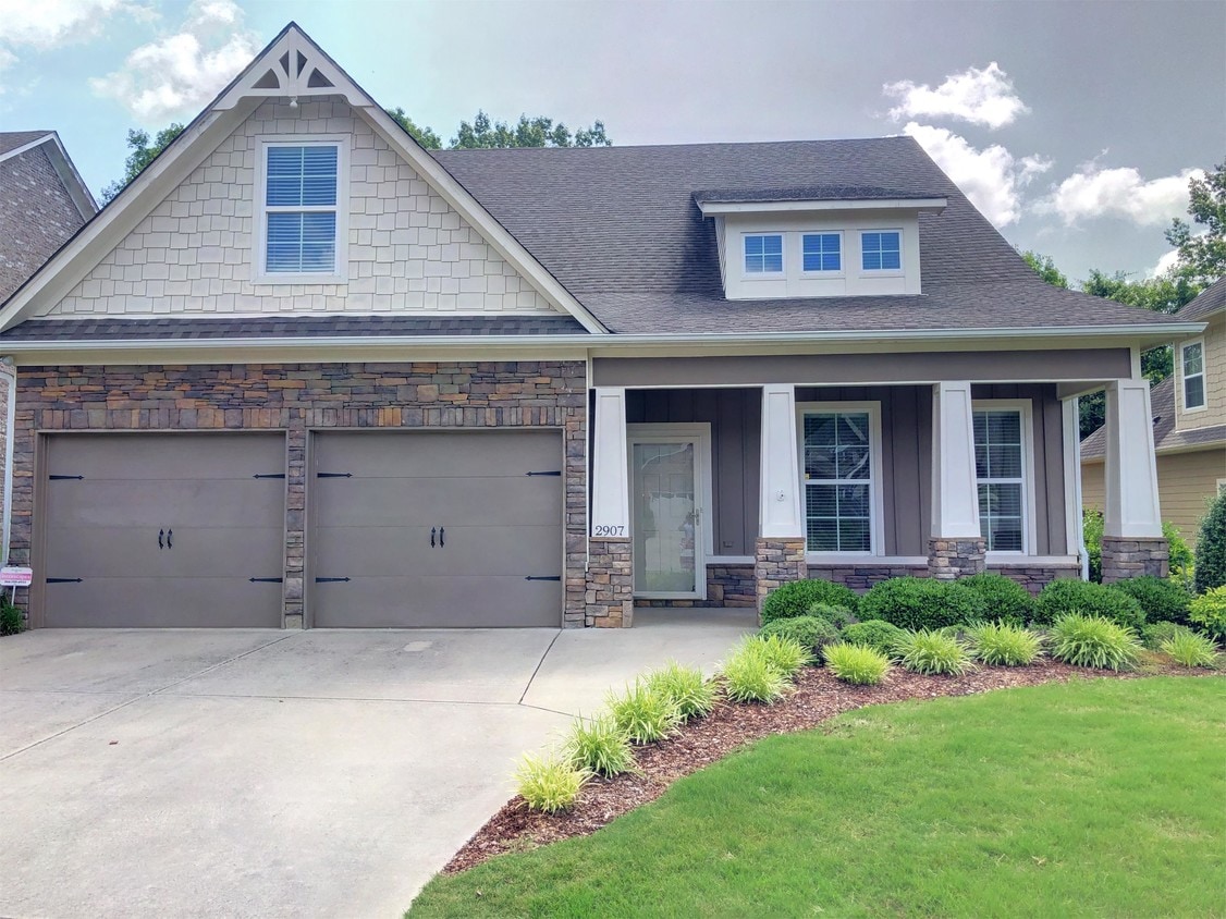 Foto principal - 2907 Blossom Park Drive Southeast