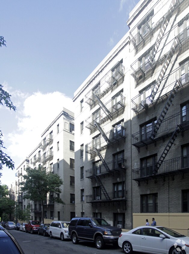 Foto del edificio - 31 Bennett Ave