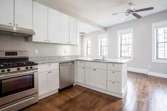 Building Photo - 534 Tremont St