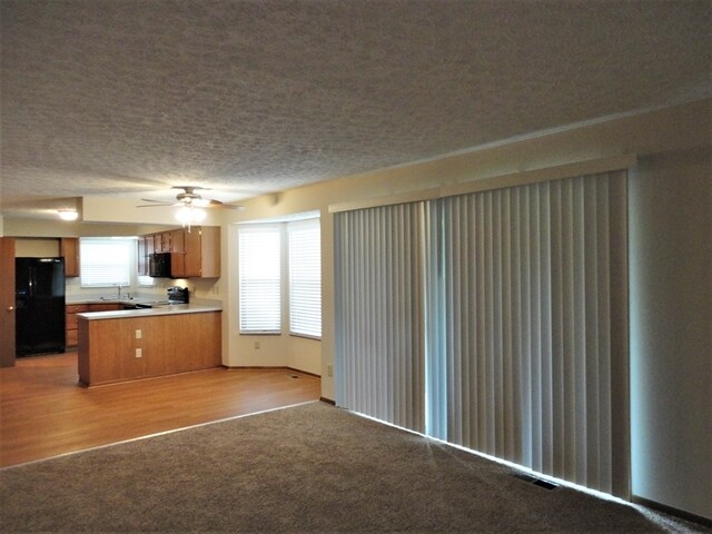 Building Photo - 5894 Buechler Bend