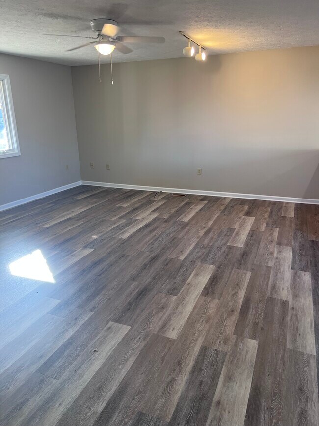 Foto del edificio - 206 W Mill St