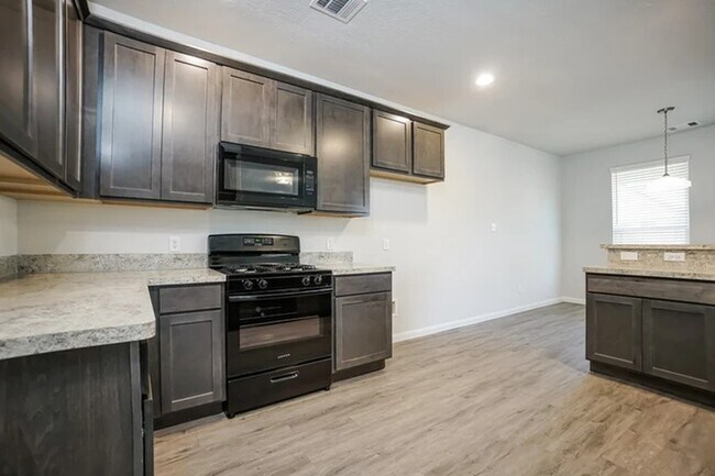Building Photo - 30611 Lavender Trace Dr