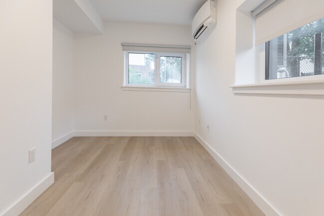 Foto del edificio - 2837 Washington St