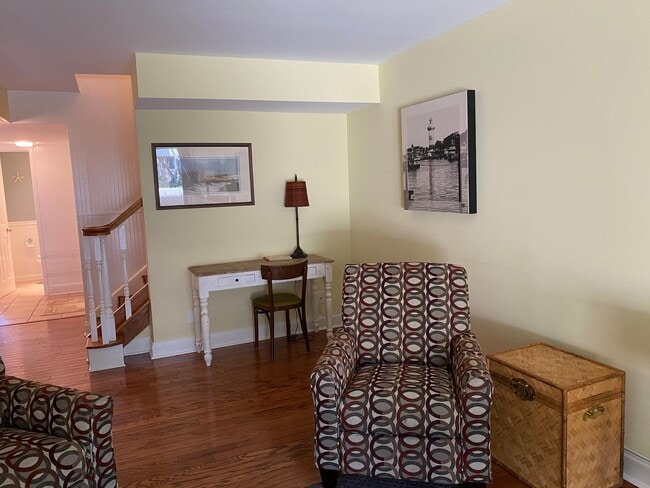 Building Photo - 6 Lighthouse Ln