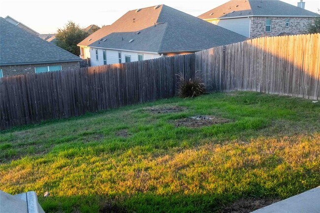 Foto del edificio - 7708 Nunsland Dr