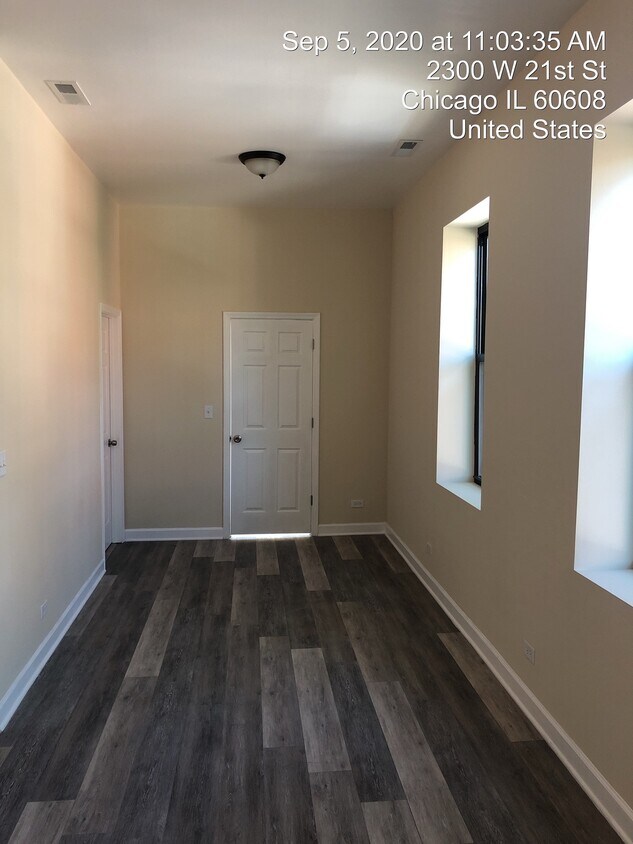 Primary Photo - 2258 W 21st St