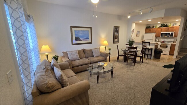 Foto del edificio - 4600 Yellowgold Rd W
