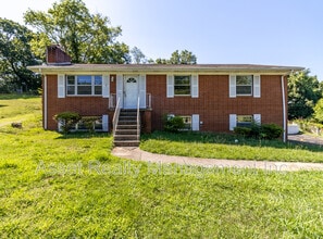 Building Photo - 6633 Wachese Ln