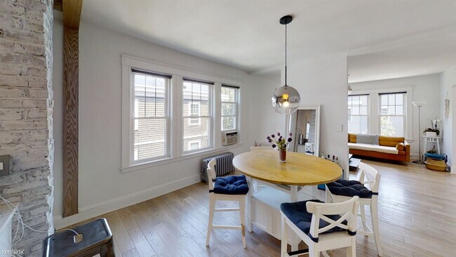 Building Photo - 2 br, 1 bath Apartment - 11 Stedman St Apt 3