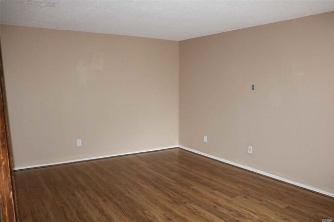 Building Photo - 231F Springmeadow Dr