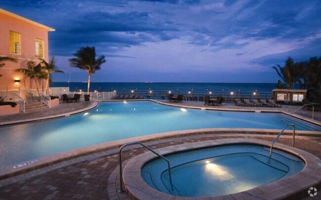 Building Photo - 4834 Beach Dr SE