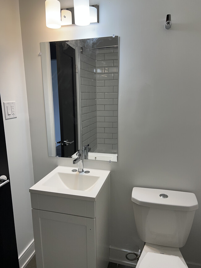 Photo du bâtiment - 21 Stirling Ave S