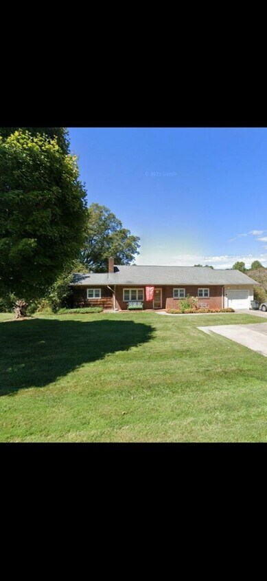 Primary Photo - 4501 Mountain View Rd