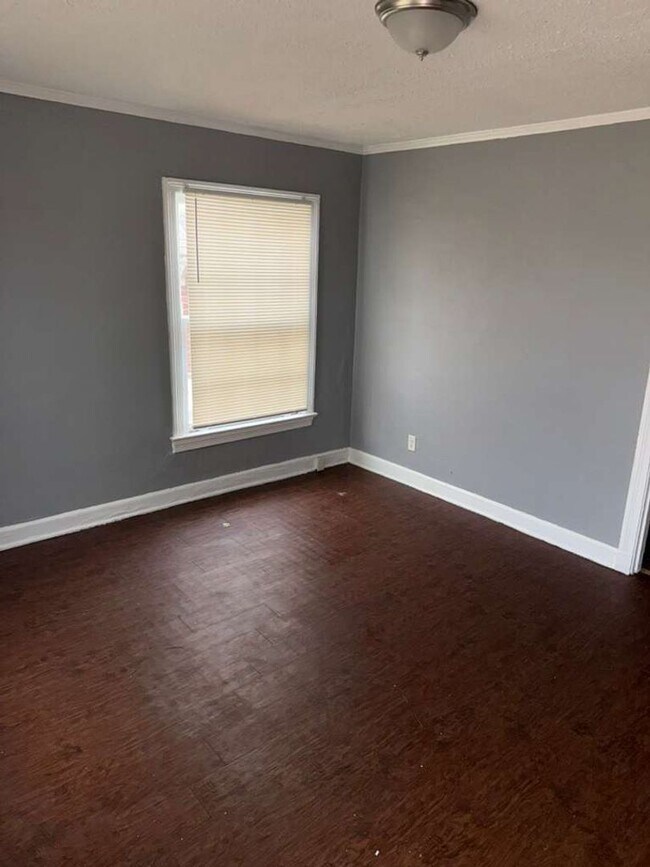 Foto del edificio - SECTION 8 APPROVED - Now Available for Lease – 3 Bed / 2 Bath Home