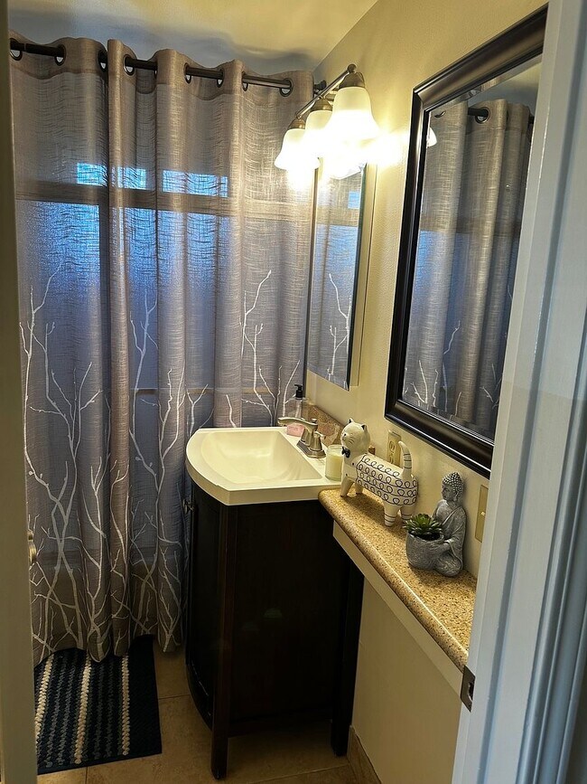 Building Photo - 1334 Bodega Pl