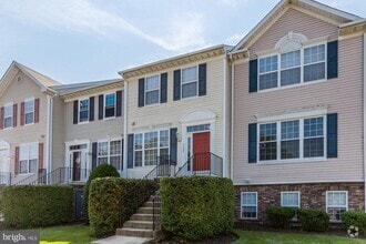 Building Photo - 8605 Willow Leaf Ln