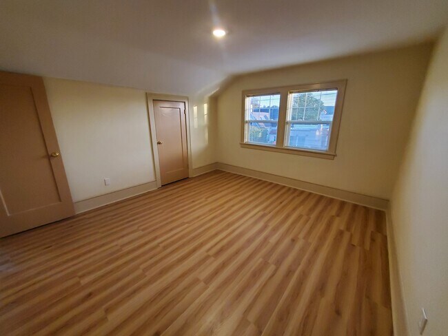 Foto del edificio - 2240 SE 20th Ave