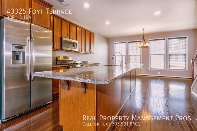 Photo - 43325 Foyt Terrace Townhome