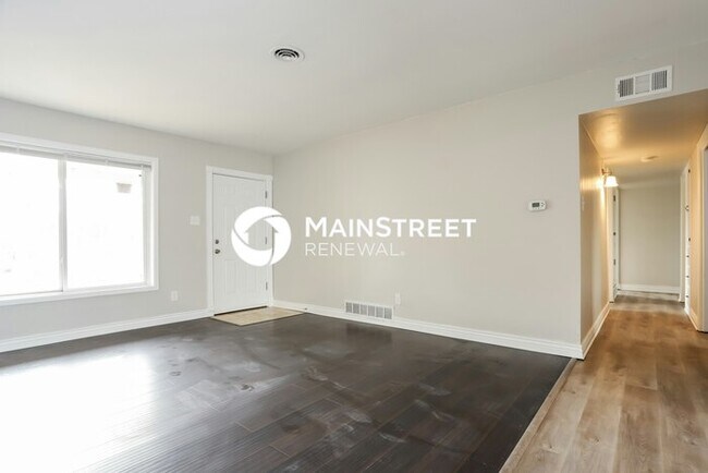 Foto del edificio - 3 Bedroom Pet-Friendly Home in AURORA, CO with Main Street Renewal