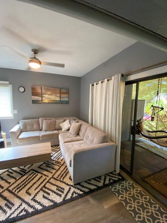 Building Photo - Pohailani Two Bedroom