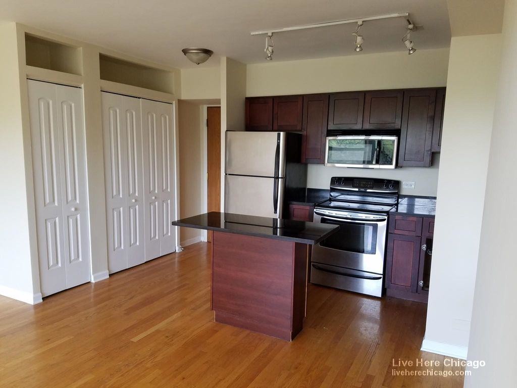Primary Photo - 4180 N Marine Dr