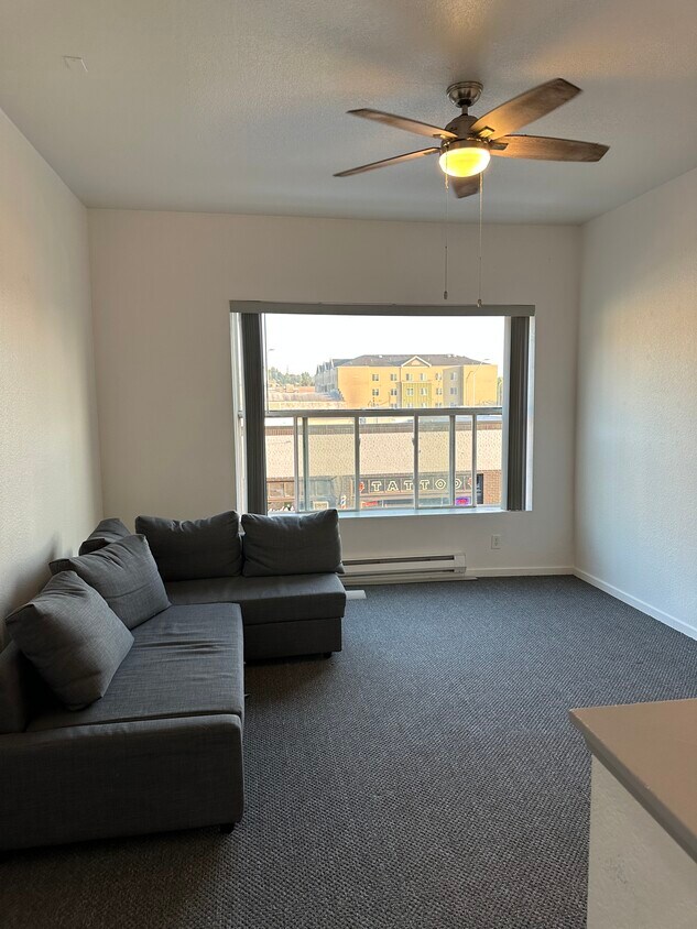 Foto principal - 922 S 3rd St