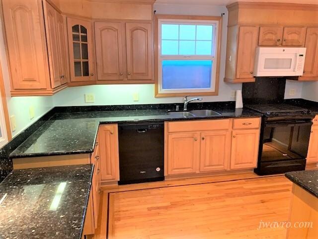 Building Photo - 523 87th St