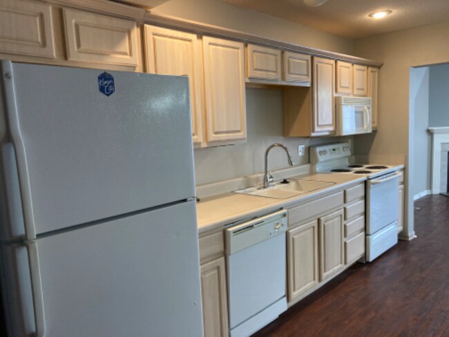 Building Photo - 4617 NE 83rd Terrace