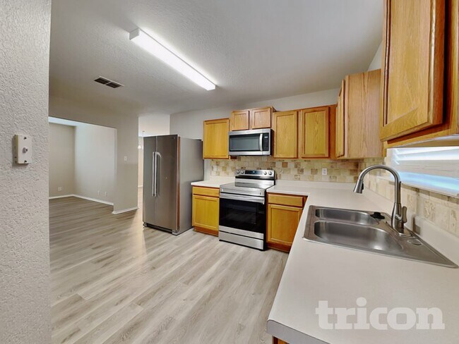 Foto del edificio - 9603 Kennebec Way