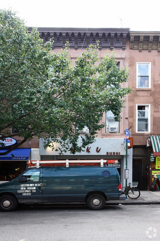 Building Photo - 361 7th Ave