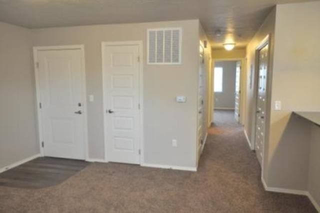 Building Photo - 840 N Maple Grove Rd
